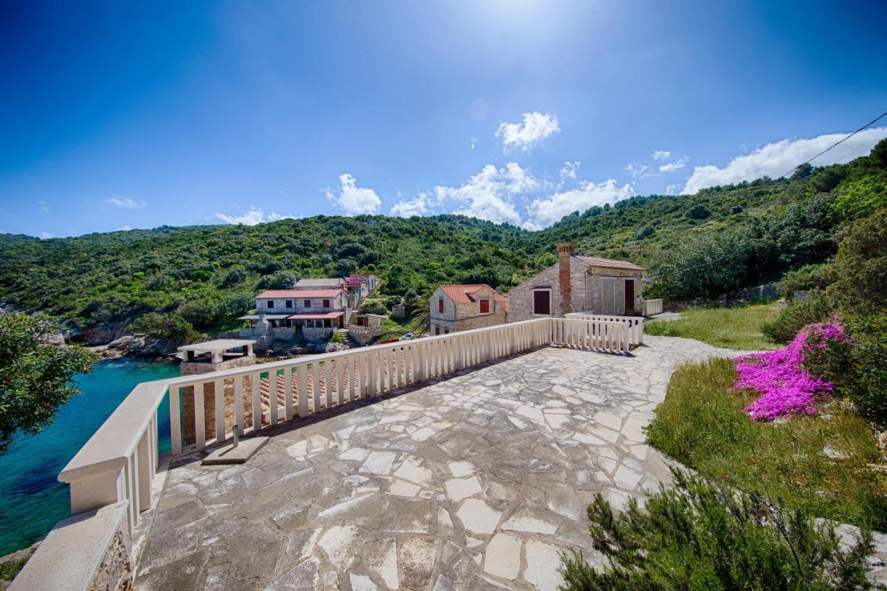 Villa Silente Okljucna Eksteriør billede
